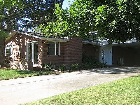 3rd image of 4370 Comanche Dr