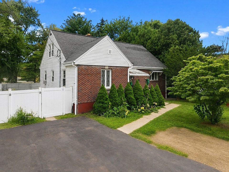 1st image of 26 Beulah St