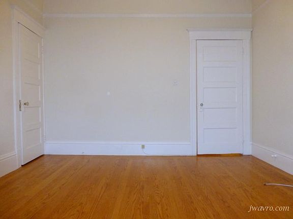 4th image of 2811 Gough St APT 3
