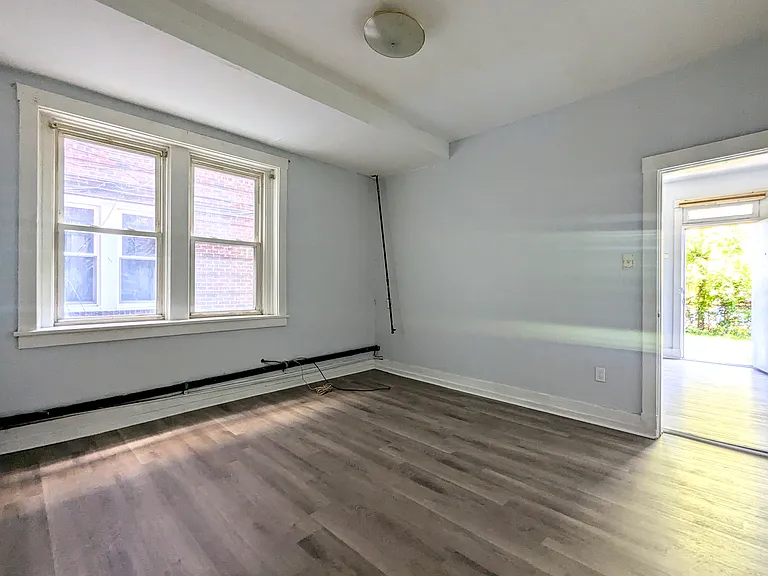 2116 Bedford Ave #REAR — Photo 5