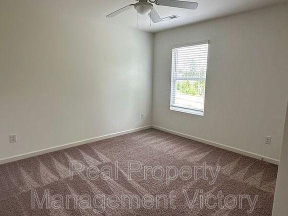5th image of 2005 Park Springs Ln
