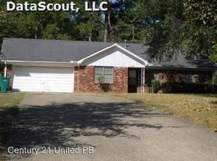 4002 King Richard Cir, Pine Bluff, AR 71603