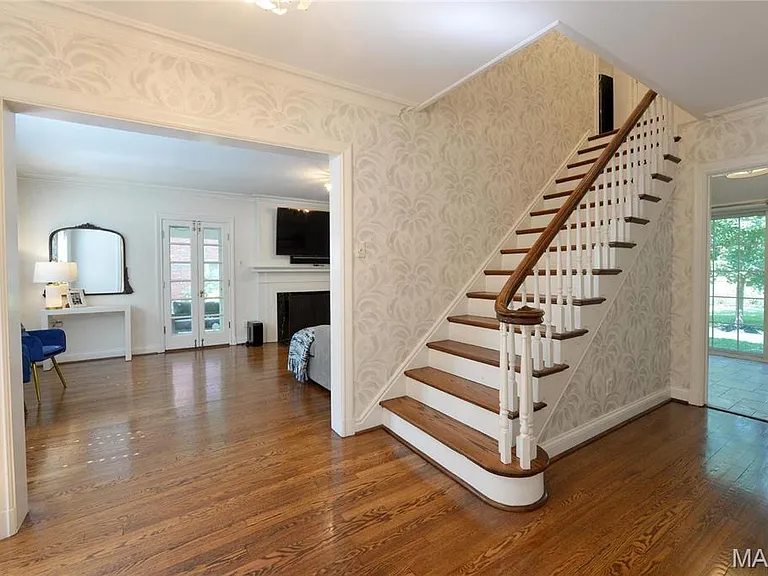937 S Bemiston Ave — Photo 18