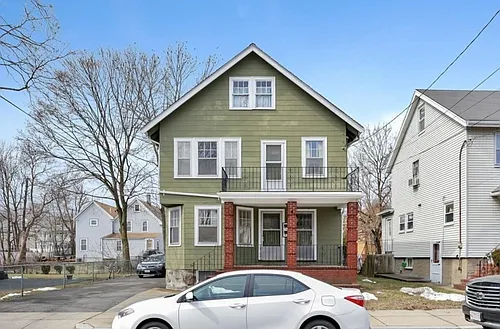 35 Manning St #2 Photo 1