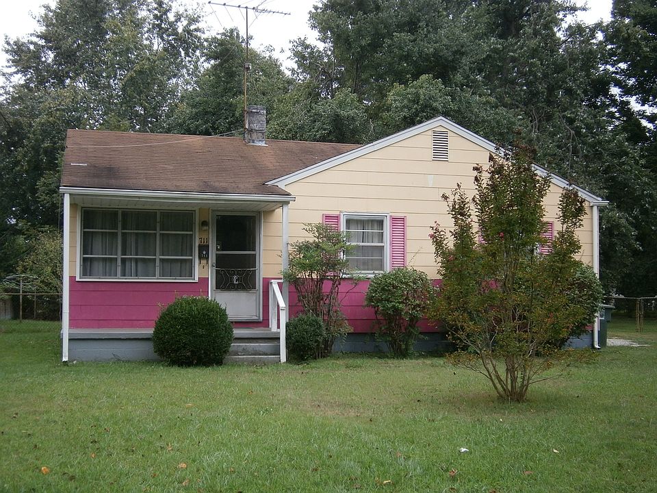 1st image of 711 Devon Dr