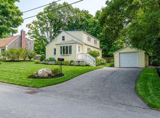 34 Hawthorne St, North Attleboro, MA 02760