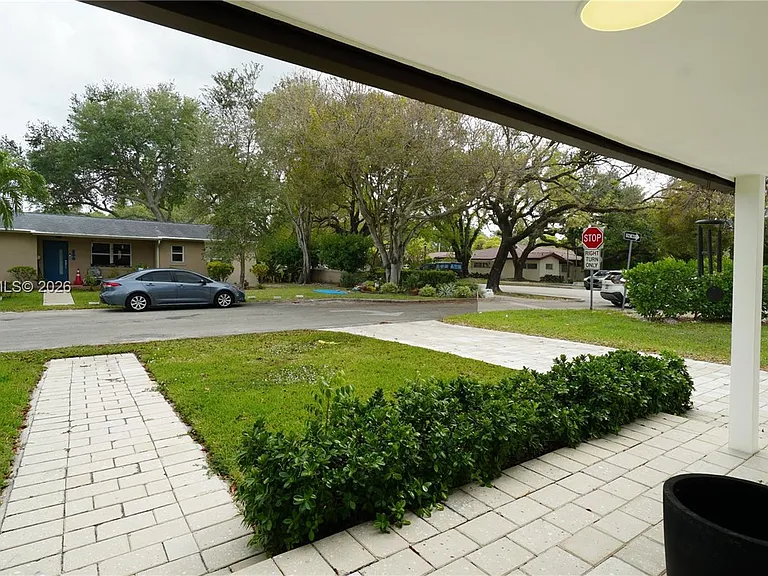 256 Grant Dr — Photo 43