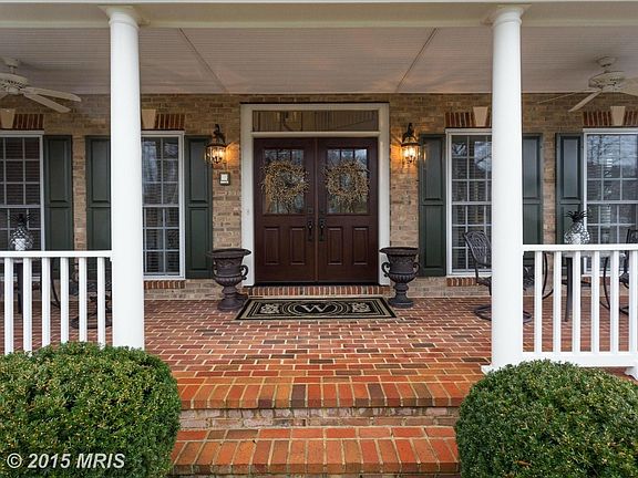 3rd image of 1931 Powells Landing Cir