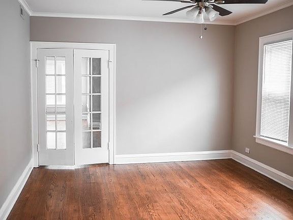 5th image of 5349 W Byron St #2