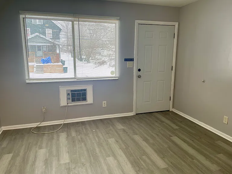 595 Brown St #2 — Photo 20