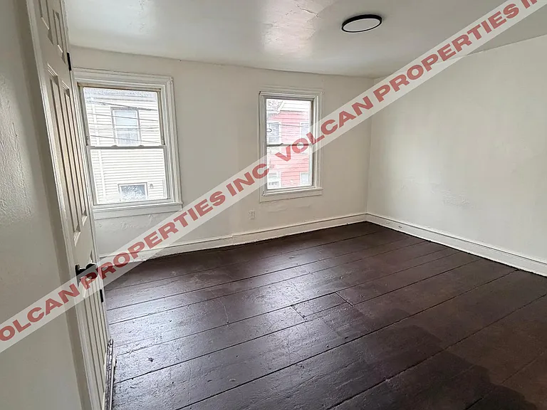 695 Pearl St #2 — Photo 4