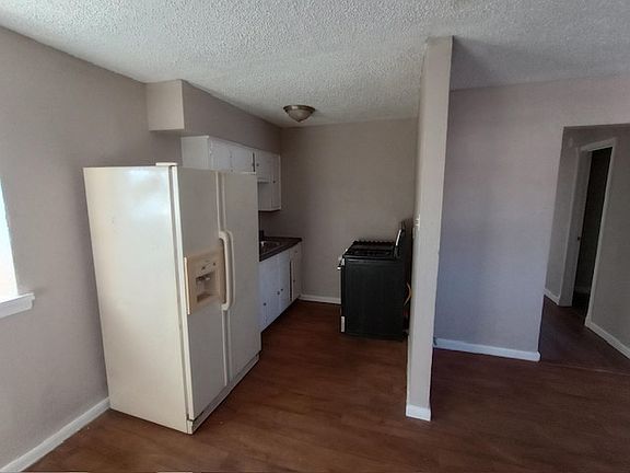 5th image of 940 E Hattie St APT 201