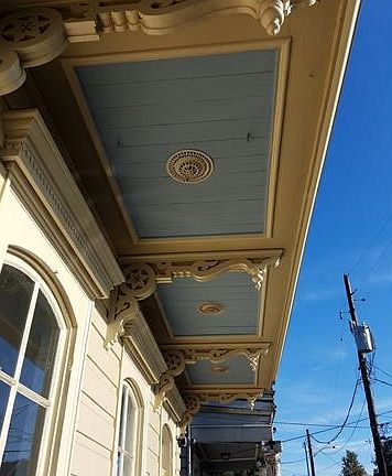 2nd image of 929 Saint Mary St
