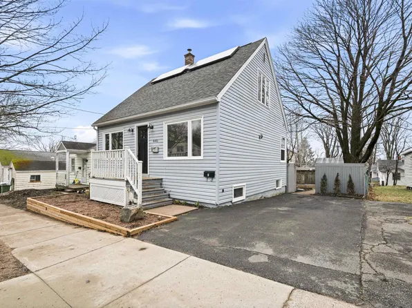 6481 Liverpool St, Halifax, NS B3L 1Y3