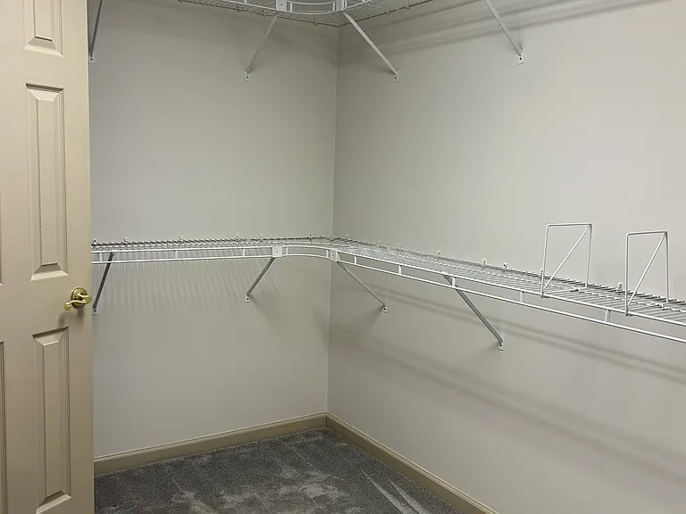 129 Ivy Ln — Photo 16