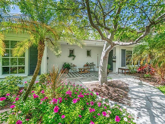 4th image of 208 Beverly Dr