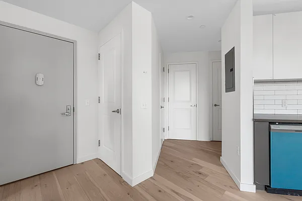 Rented by NY Space Finders Inc. | media 10