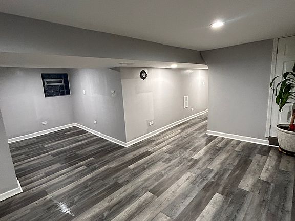 2nd image of 6117 S Maplewood Ave #2