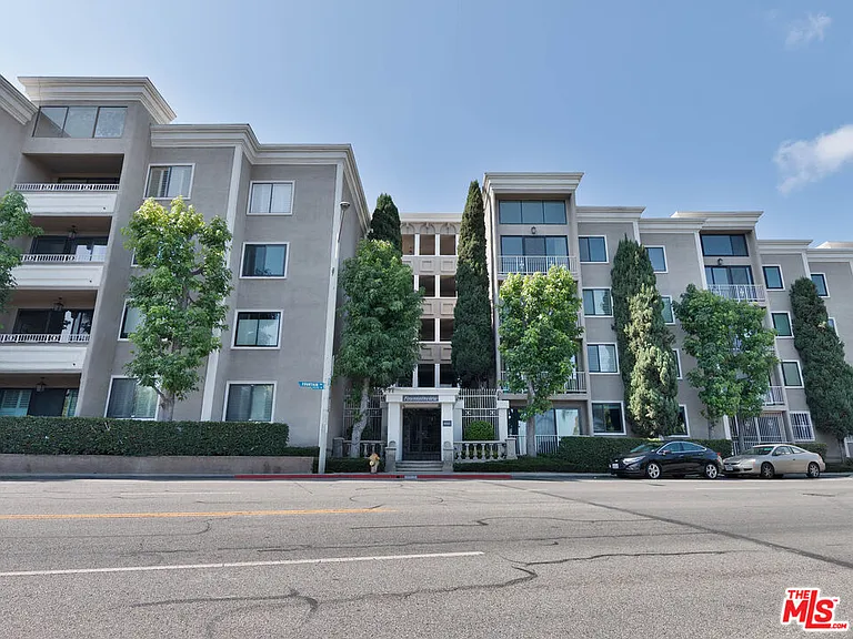 8455 Fountain Ave #312 — Photo 18