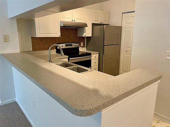 3rd image of 723 Arbor Lakes Cir #723