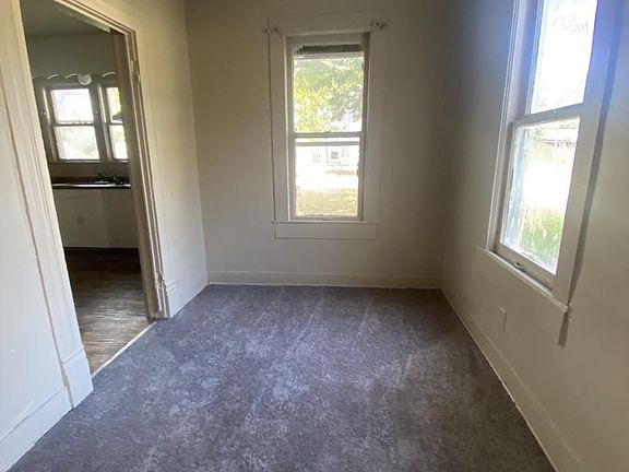 2nd image of 118 N College St #A