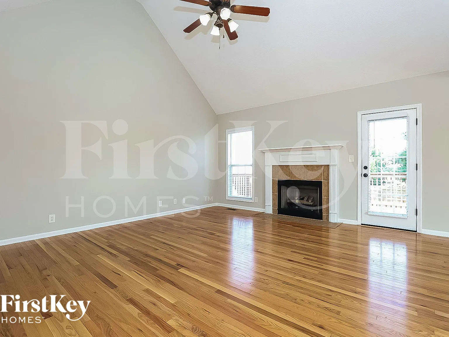 3 bed, 2.5 bath, 2081 sqft, $1,935 — Photo 3