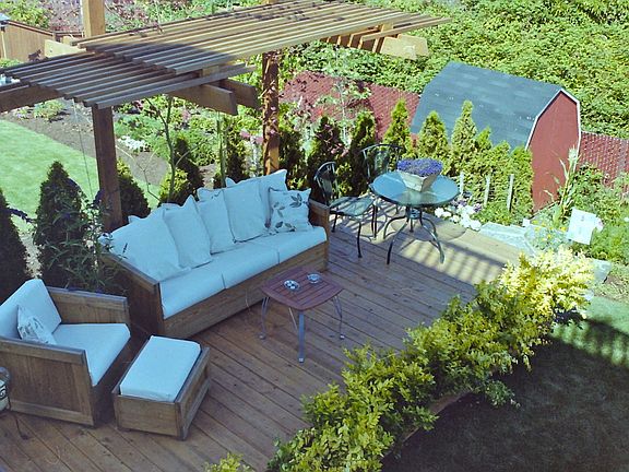 Entertaining Deck
