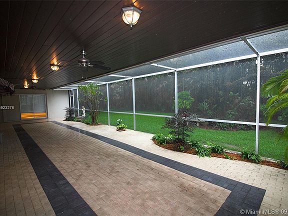 3rd image of 4350 Palmarito St