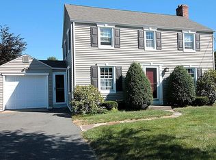 26 Kipling St, Springfield, MA 01118