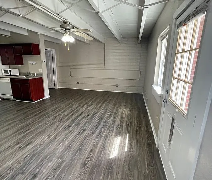826 S 14th St #205 — Photo 4
