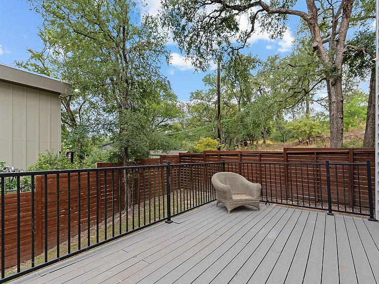 1193 E M Franklin Ave #1 — Photo 27