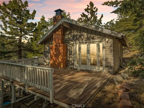 32296 Inadale Ct, Running Springs, CA 92382