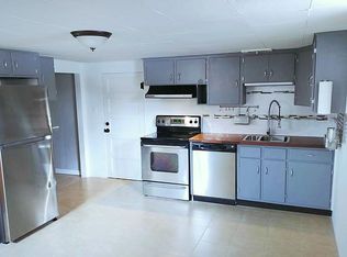 1102 1/2 E Columbia St, Colorado Springs, CO 80903