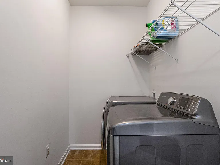 4 Cornerstone Dr — Photo 28