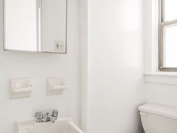 4th image of 93 Macdougal St #2
