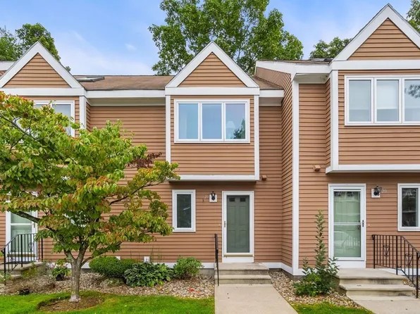21 Steeplechase Ct, Haverhill, MA 01832