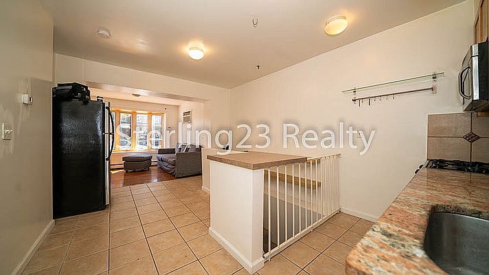 1st image of 2510 23rd Ave #1