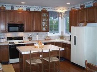 109 Hockenbury Dr, Glen Gardner, NJ