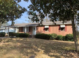 203 Rosenwald St, Saluda, SC 29138