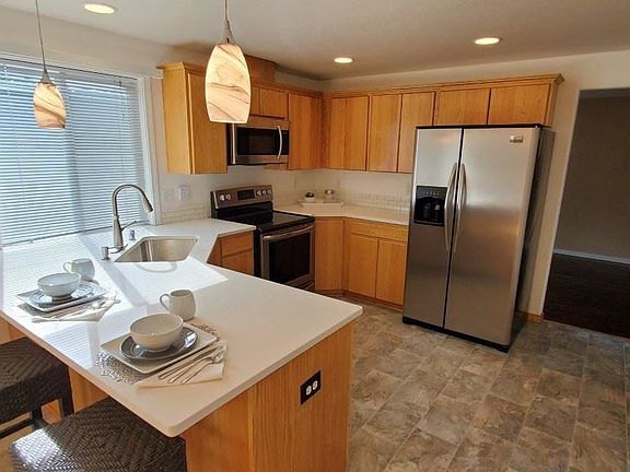 3rd image of 5303 Valdez Ln