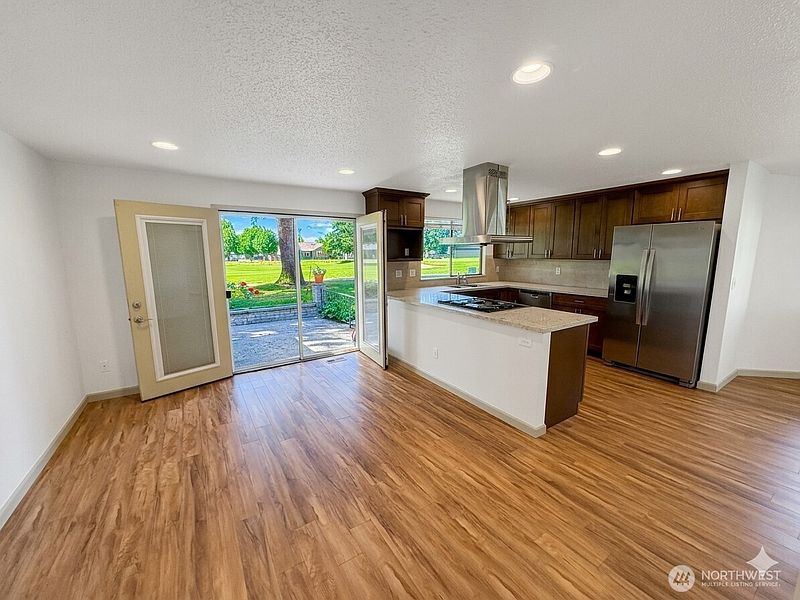 5th image of 5203 65th Avenue SE