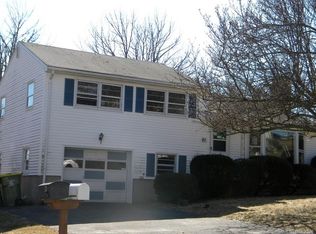 61 Buckridge Rd, Waterbury, CT 06704