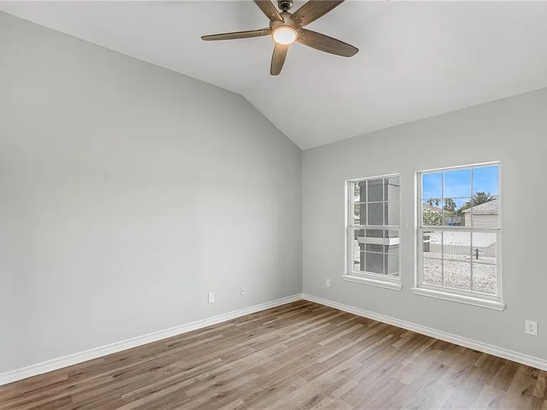 13826 Sea Horse Ave — Photo 24