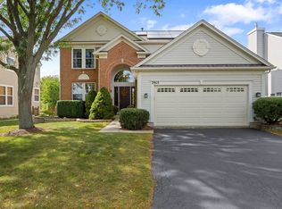 2915 Spinnaker Dr, Aurora, IL 60503