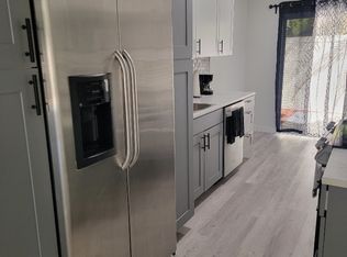 2056 Sunset Point Rd APT 23, Clearwater, FL 33765