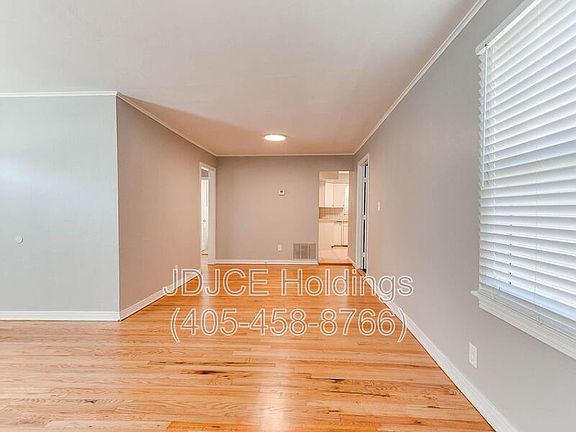 5th image of 513 E Northrup Dr