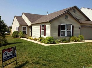 2042 Cedarmill Dr, Franklin, IN 46131