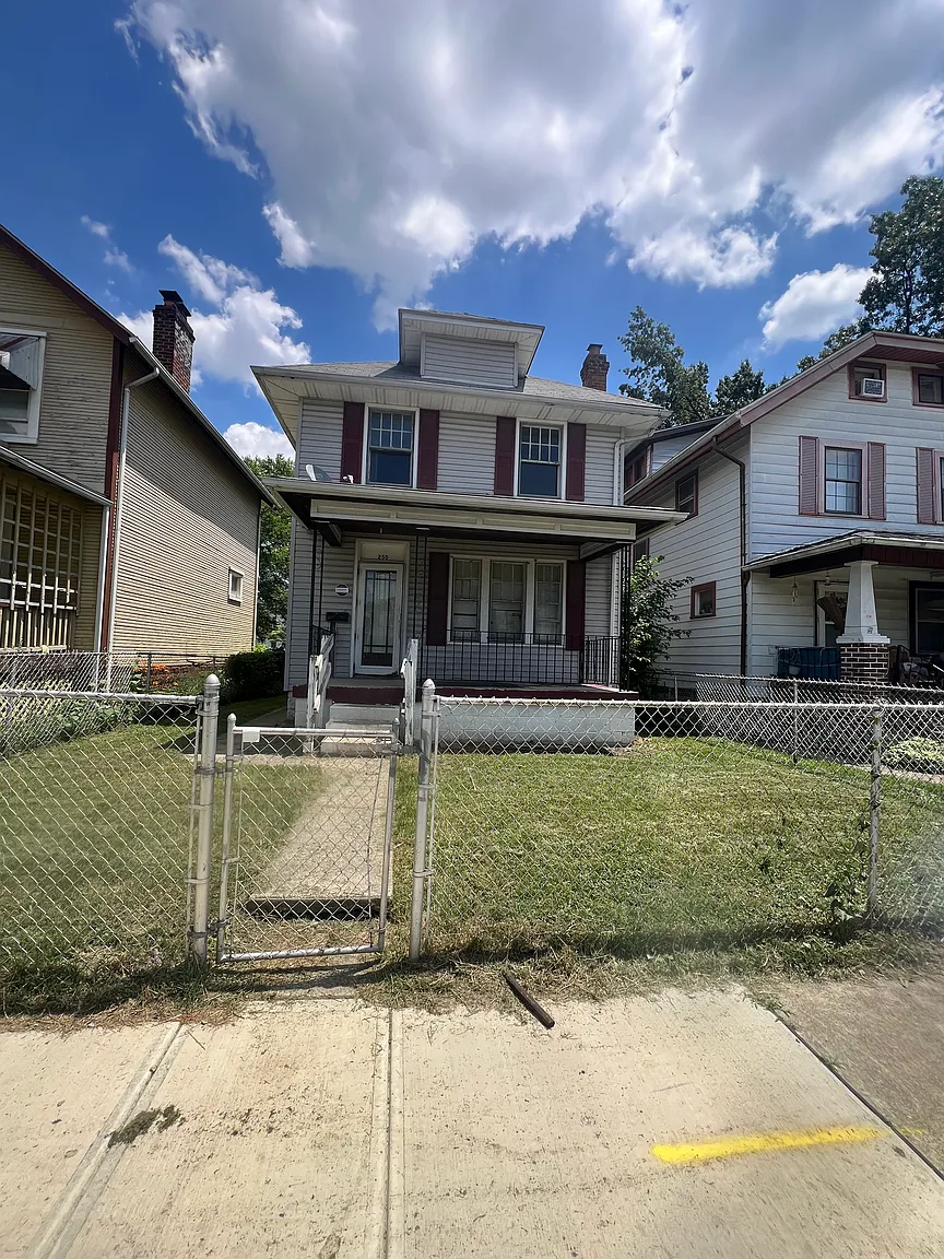 250 S Terrace Ave photo 1