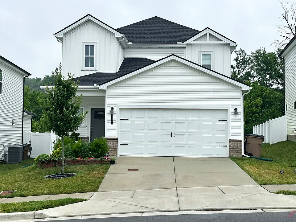 4421 Skyridge Dr