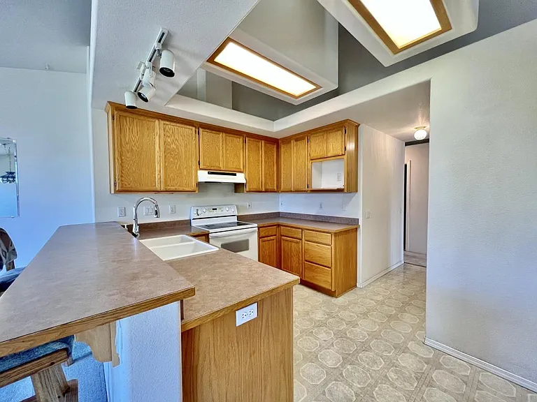 112 Wagon Wheel Dr — Photo 4